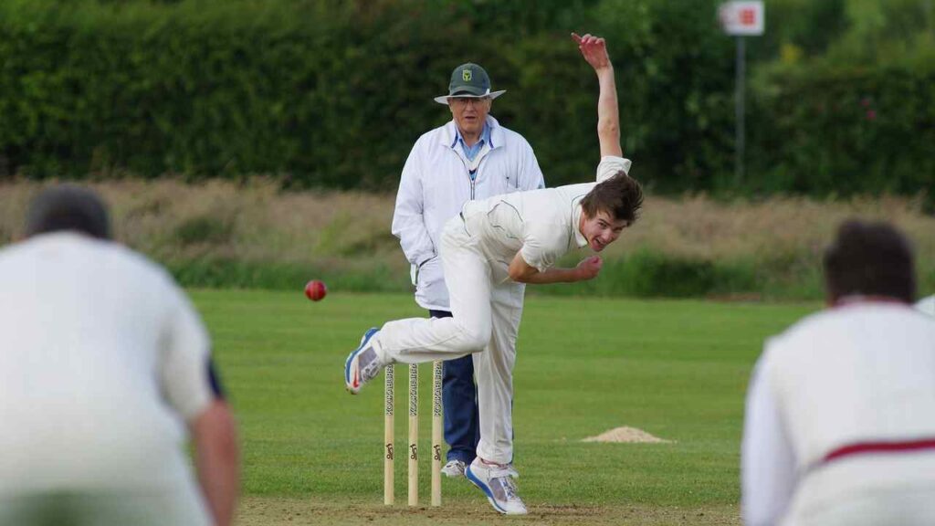 10 terminology of cricket in Bowling