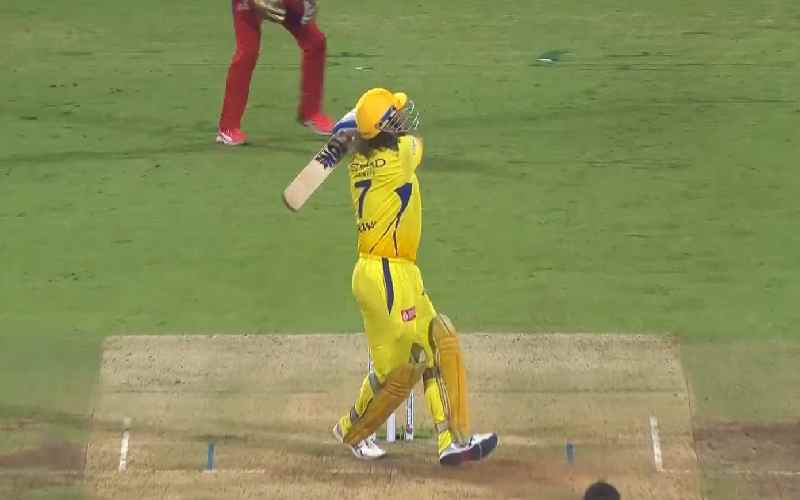 IPL 2025 Retained Players List - Dhoni
